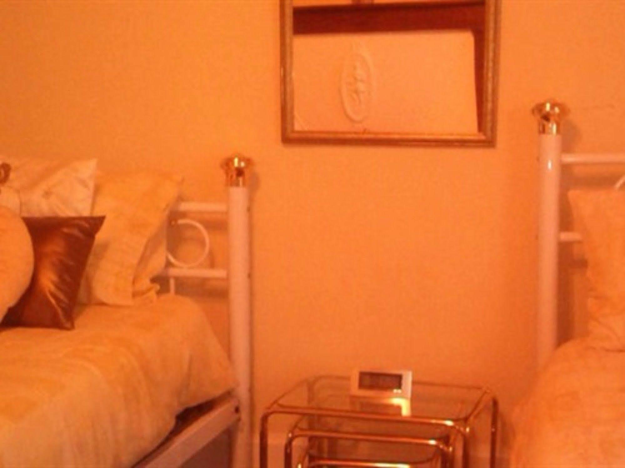 Sunset House Chambres De Hotes Magnac-Laval Dış mekan fotoğraf
