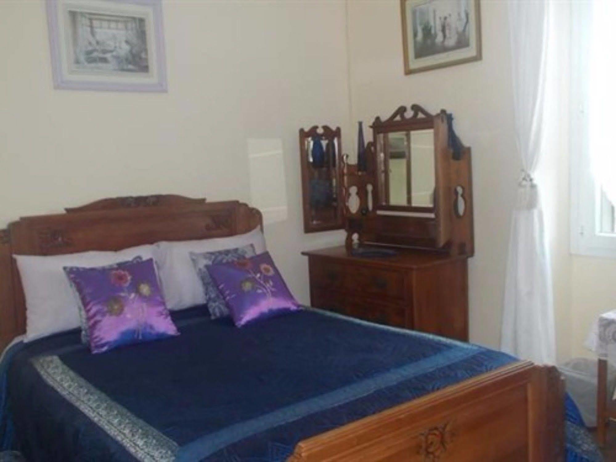 Sunset House Chambres De Hotes Magnac-Laval Dış mekan fotoğraf